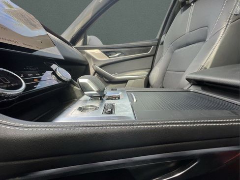 Used 2025 Jaguar F-PACE R-Dynamic S image 25