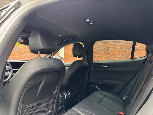 Used 2022 Alfa Romeo Stelvio Sprint image 24