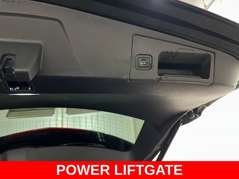 Certified 2018 Cadillac XT5 Luxury w/ Driver Awareness Package AWD/4WD image 49