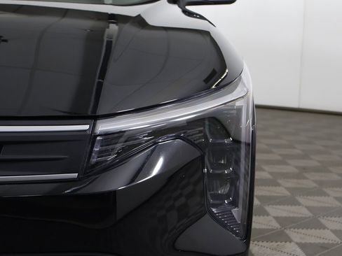 Used 2025 Kia K4 LX image 12