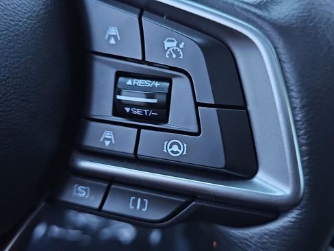 Used 2023 Subaru Crosstrek 2.5i Limited w/ Moonroof Package image 37