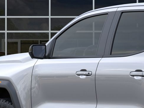 New 2026 GMC Canyon AT4 w/ Technology Plus Package AWD/4WD image 12