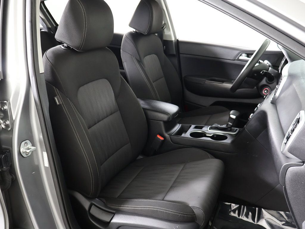 Used 2020 Kia Sportage LX AWD/4WD image 26