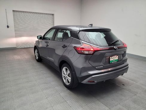Used 2022 Nissan Kicks S image 5