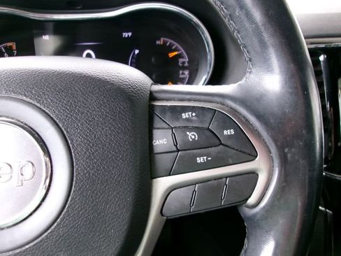 Used 2019 Jeep Grand Cherokee Limited image 11