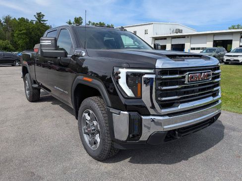 New 2026 GMC Sierra 2500 SLE w/ SLE Value Package; AWD/4WD image 4