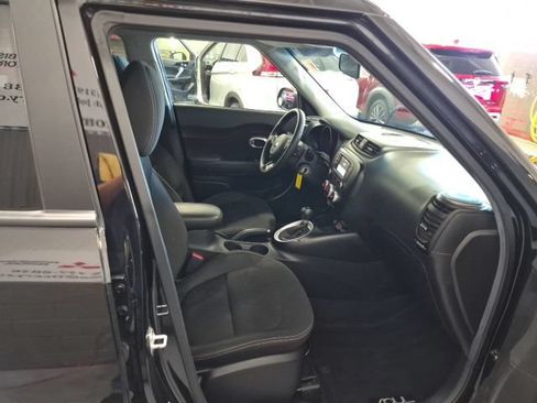 Used 2019 Kia Soul FWD image 24
