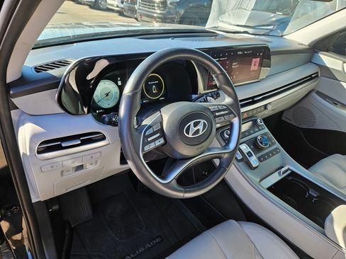 Used 2023 Hyundai Palisade SEL w/ Premium Package AWD/4WD image 14