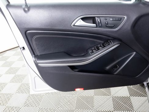 Used 2016 Mercedes-Benz GLA 250 GLA 250 image 15