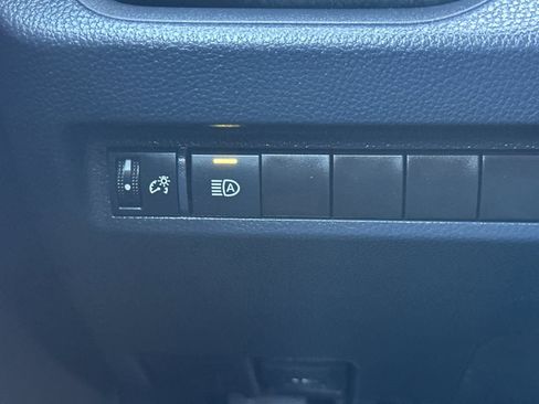 Used 2023 Toyota RAV4 XLE Premium image 32