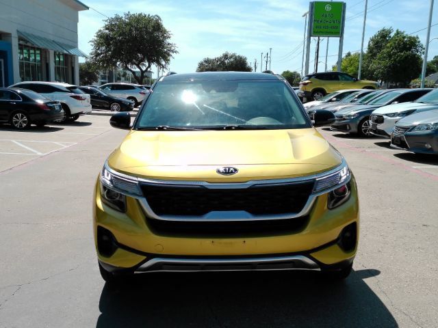 Used 2021 Kia Seltos S AWD/4WD image 2