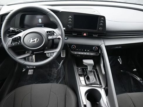 New 2026 Hyundai Elantra SEL Sport image 12