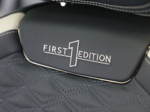 Certified 2025 Bentley Flying Spur Plug-In Hybrid image 30