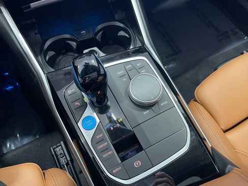 Used 2022 BMW i4 eDrive40 RWD image 49