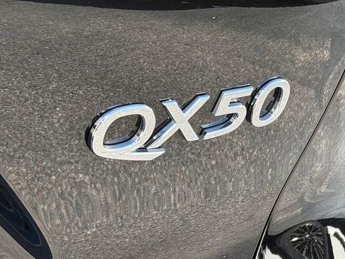 Used 2025 INFINITI QX50 Luxe AWD/4WD image 9