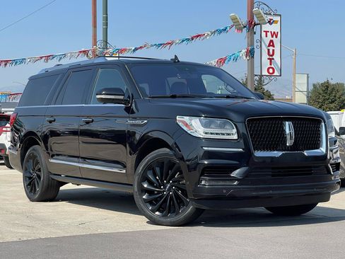 Used 2021 Lincoln Navigator L Reserve AWD/4WD image 3