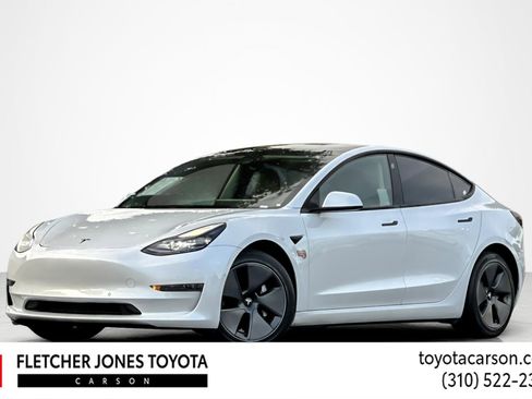 Used 2021 Tesla Model 3 Standard Range Plus image 1