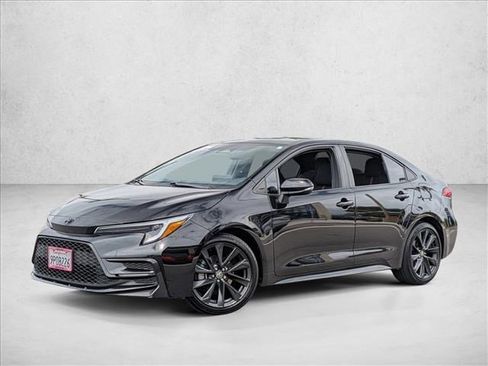 Used 2024 Toyota Corolla SE w/ SE Premium Package FWD image 1