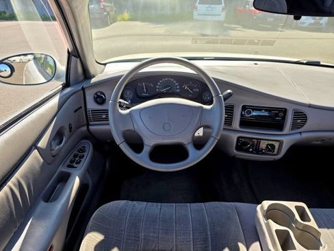 Used 2001 Buick Century Custom w/ Premium Pkg FWD image 18