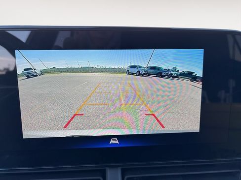 Used 2025 Chevrolet Equinox LT AWD/4WD image 42