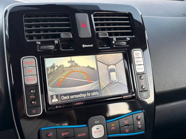 Used 2015 Nissan Leaf SV w/ Premium Package FWD image 27