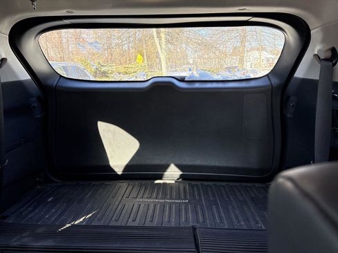 Certified 2020 Toyota Highlander XLE image 24