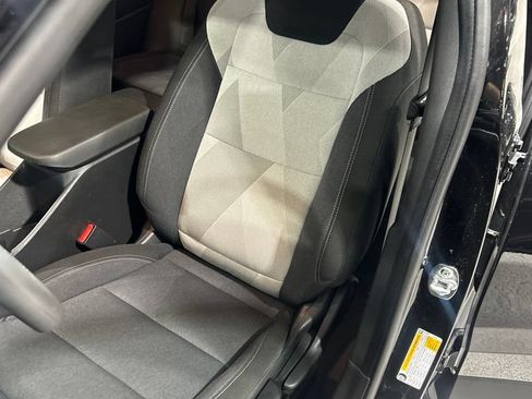 Used 2026 Chevrolet Trax LS FWD image 5