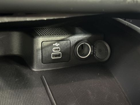 Used 2025 Ford Escape ST-Line AWD/4WD image 43