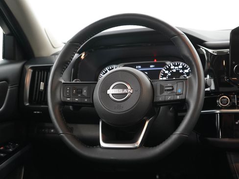 Used 2023 Nissan Pathfinder SL w/ SL Premium Package AWD/4WD image 19