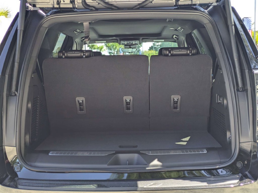 New 2026 Chevrolet Tahoe High Country w/ Sun And Tow Package RWD image 15