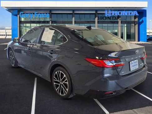 Used 2025 Toyota Camry XLE FWD image 3