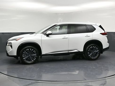 New 2026 Nissan Rogue Platinum w/ Tech Package image 2