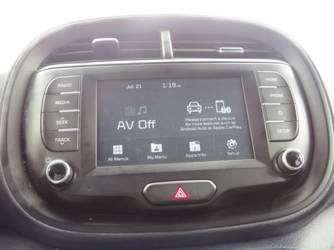 Used 2021 Kia Soul LX FWD image 16