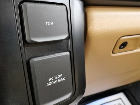 Used 2023 Ford F250 Lariat w/ Chrome Package AWD/4WD image 34