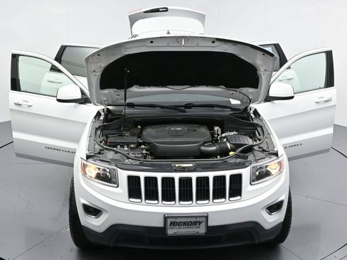 Used 2016 Jeep Grand Cherokee Laredo w/ Quick Order Package 23E AWD/4WD image 38