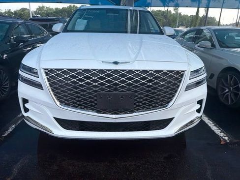 Used 2022 Genesis GV70 2.5T w/ Select Package AWD/4WD image 3
