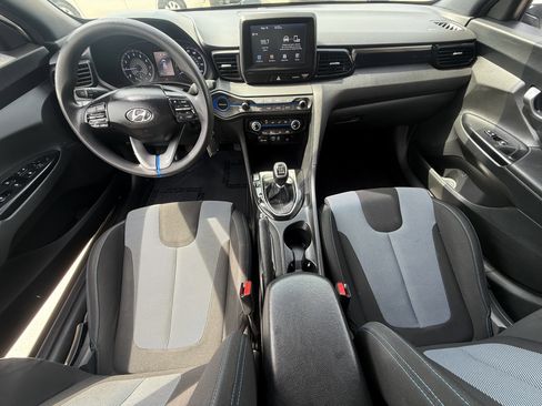 Used 2019 Hyundai Veloster 2.0 FWD image 11