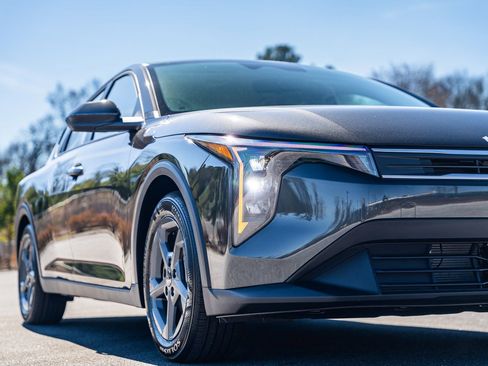 New 2026 Kia K4 FWD image 6