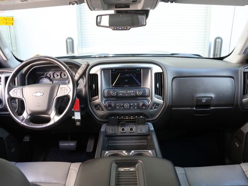 Used 2018 Chevrolet Silverado 1500 LTZ Z71 w/ Centennial Edition image 18