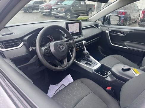 Used 2024 Toyota RAV4 XLE image 16
