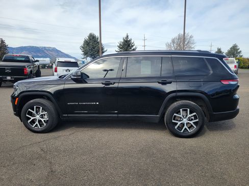 Used 2024 Jeep Grand Cherokee L Limited image 14