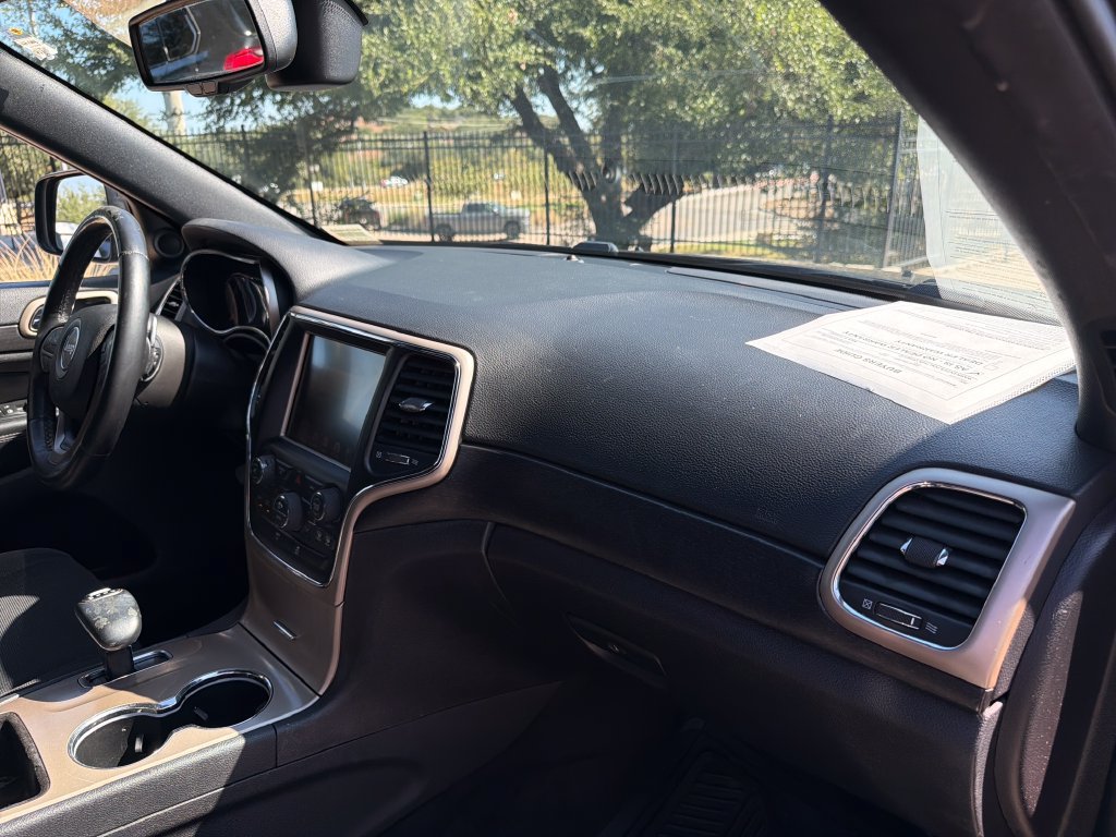 Used 2015 Jeep Grand Cherokee Laredo w/ Quick Order Package 23E RWD image 34