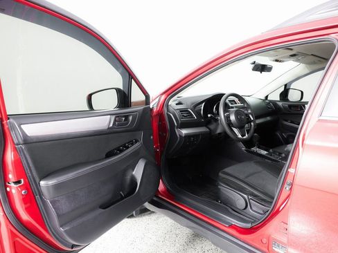 Used 2018 Subaru Outback 2.5i image 19