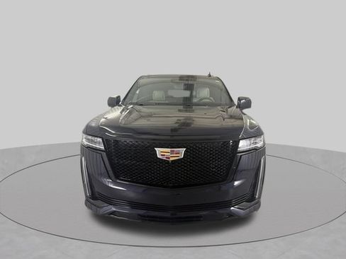 Used 2021 Cadillac Escalade Sport w/ LPO, Illumination Package RWD image 2