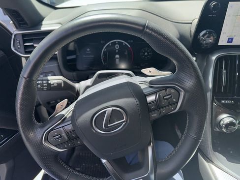 Used 2025 Lexus LX 600 F Sport w/ Accessory Package (2T) image 3