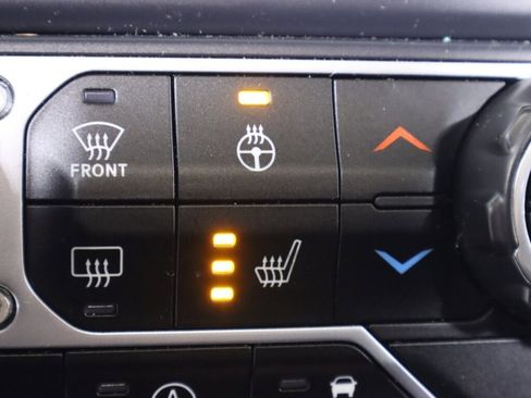 Used 2020 Jeep Gladiator Mojave image 26