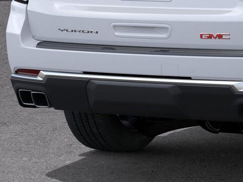 New 2026 GMC Yukon Denali w/ Denali Reserve Package AWD/4WD image 14