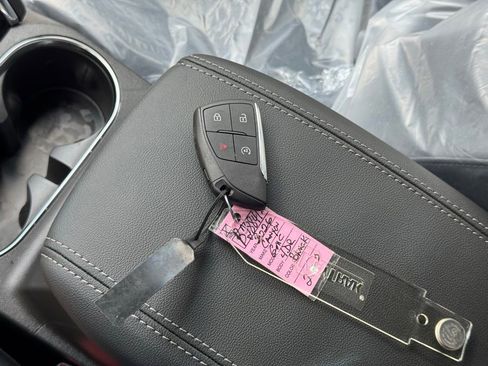 New 2026 GMC Canyon Elevation w/ Convenience Package image 33