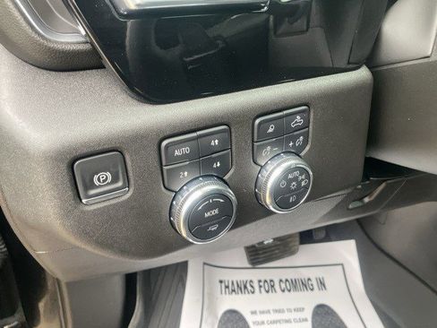 Used 2025 GMC Sierra 1500 Elevation w/ Elevation Premium Package image 18