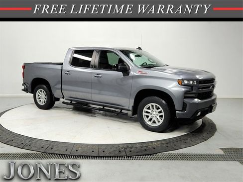 Used 2021 Chevrolet Silverado 1500 RST image 1